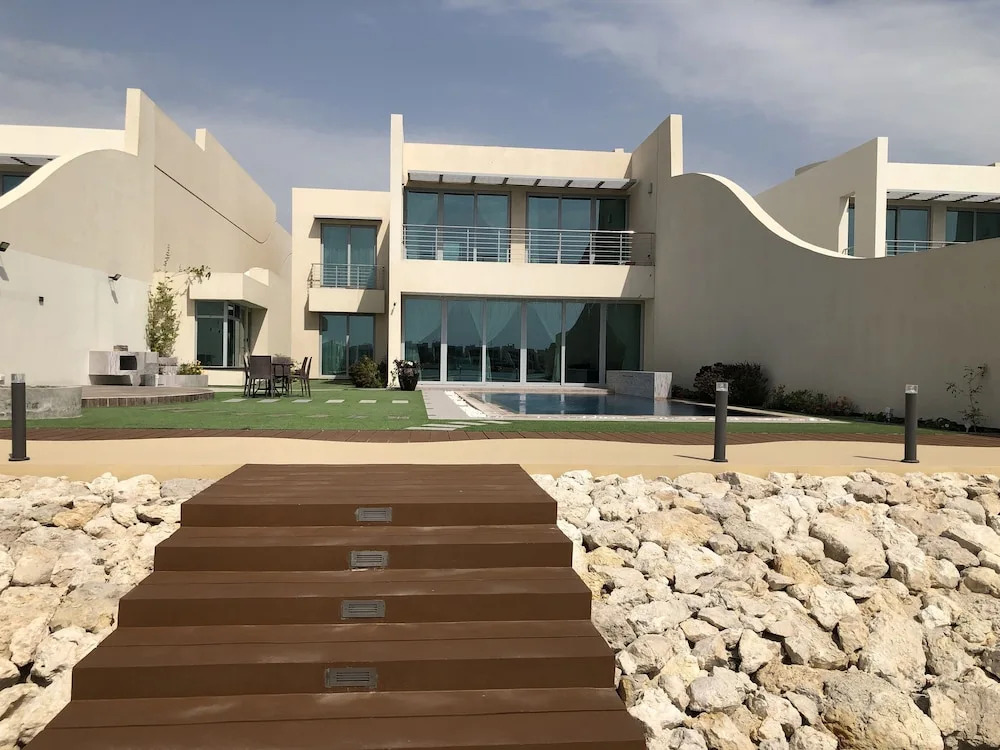 Durrat Al Bahrain Luxury Villa