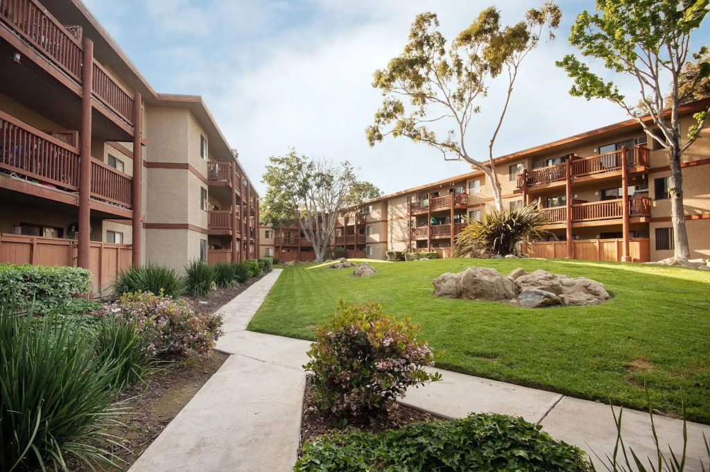 Sunshine Suites at Mid-City