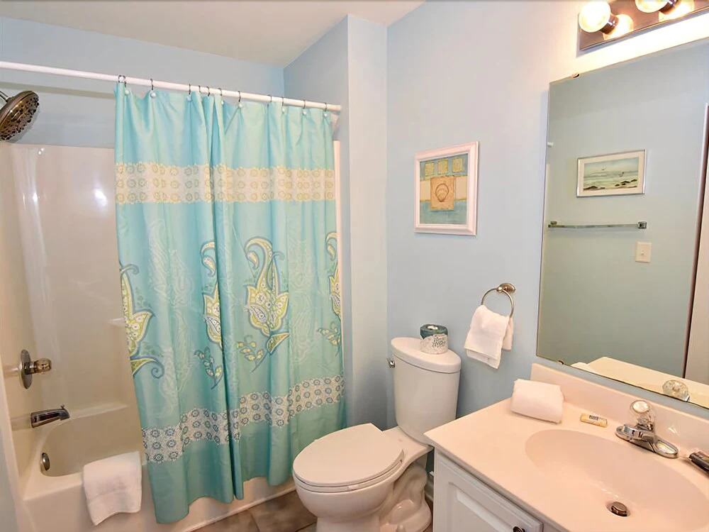 #77cl/o True Blue 2 Bedrooms 2 Bathrooms Home