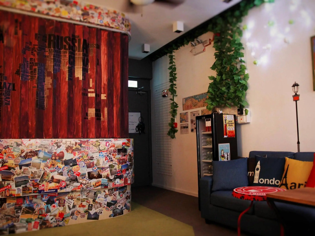 Pandora After 80s Hostel
