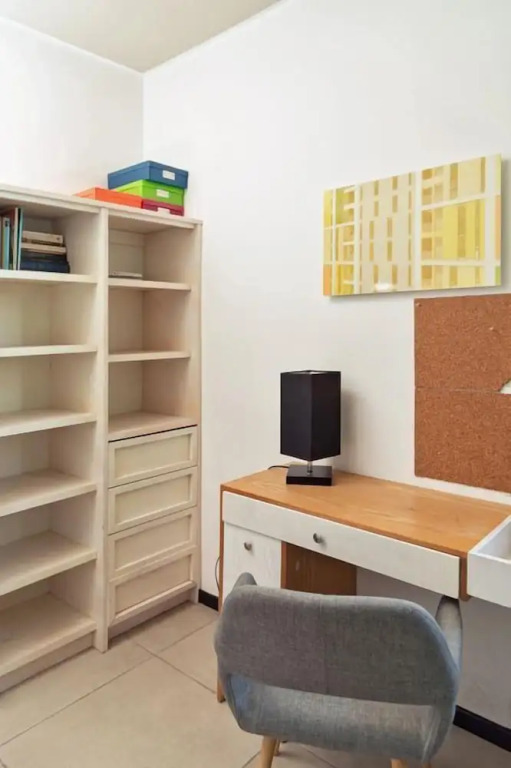 Save, pretty apt. W/playground, in Monterrey’s Center, 3 room, 1KSB, 2 SB, 2BTH. By Mty Living. S2 702