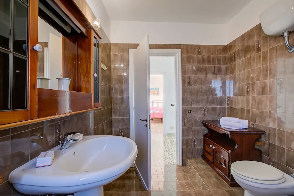 Villa Erika with private pool and garden - Happy Rentals