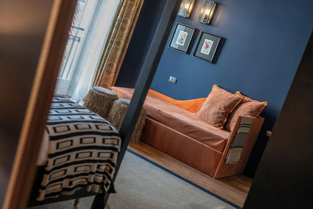 Bagutta Suites