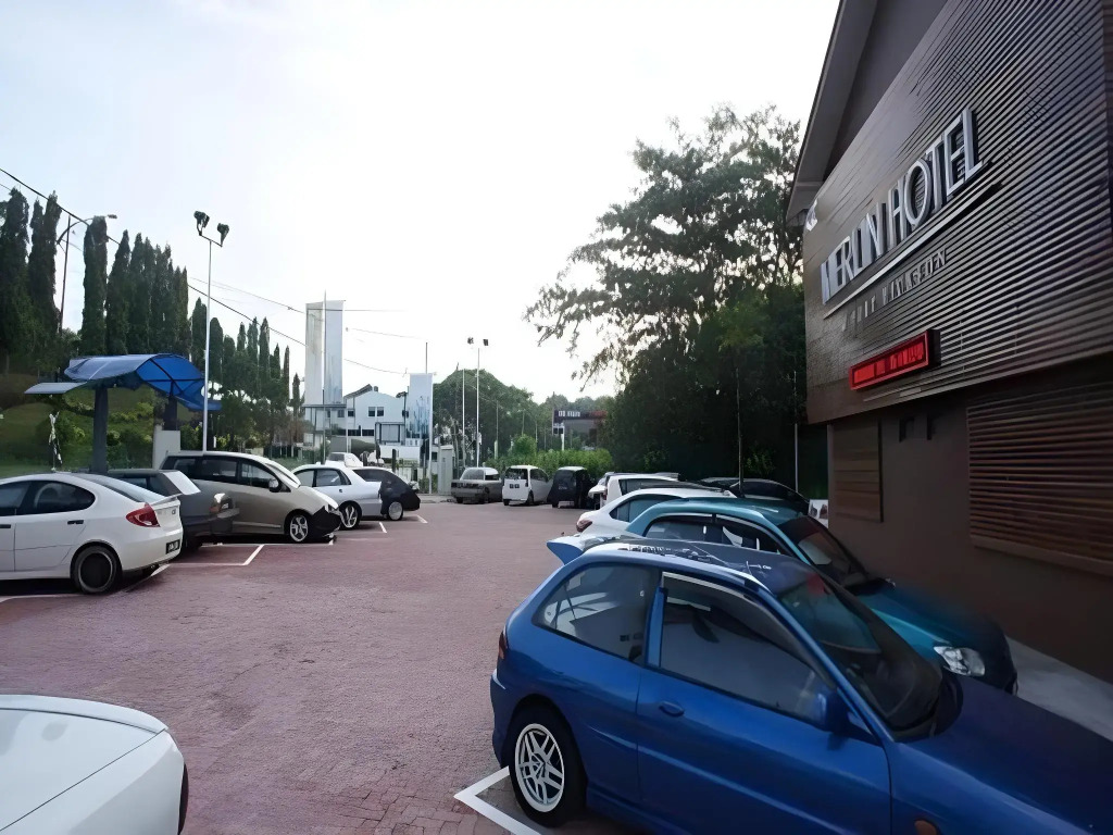 Merlin Hotel