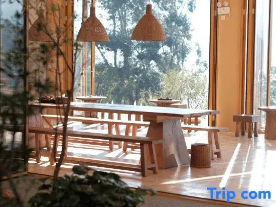 There is a Yichen family in the mountain(Shaxi Lighthouse Village Store)