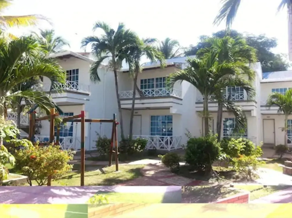 Hotel Tropical Inn