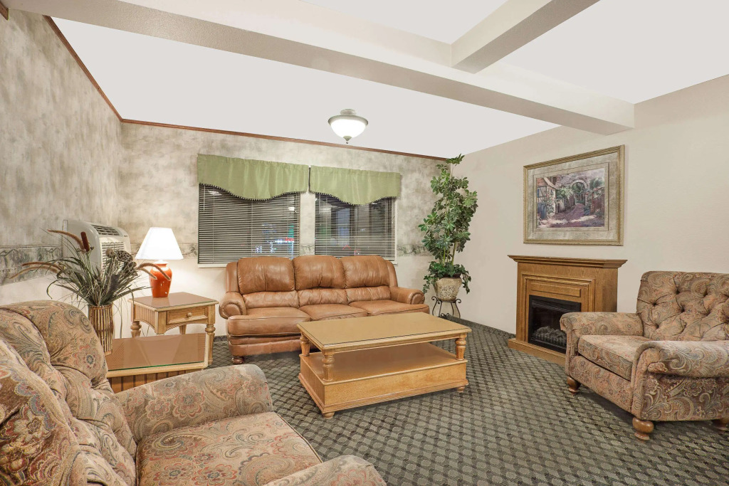 FairBridge Inn & Suites Moscow - Pullman