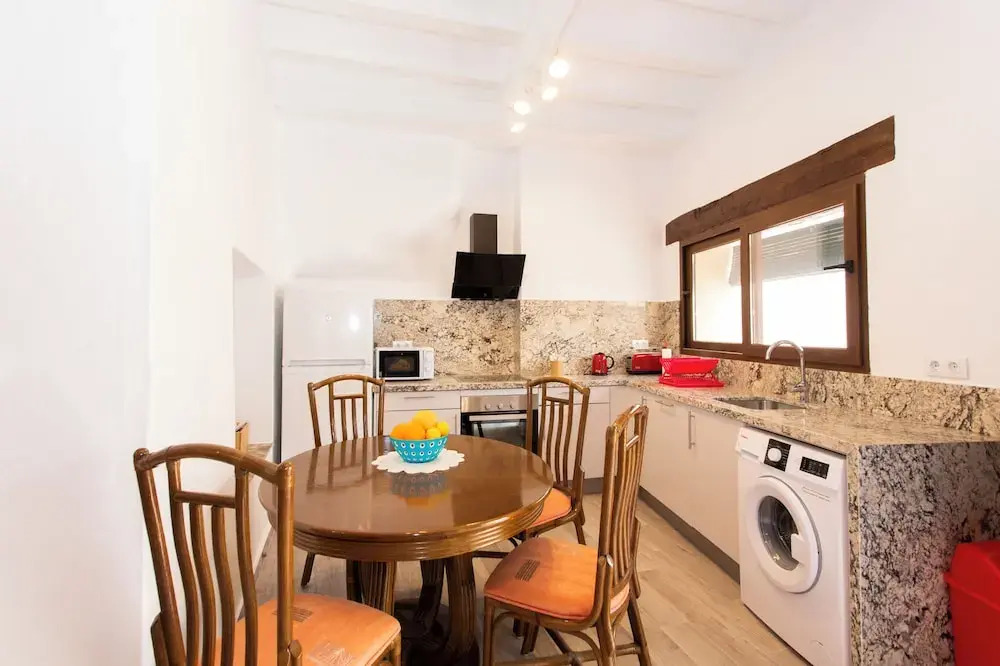 Apartment 4 People in Ground Floor