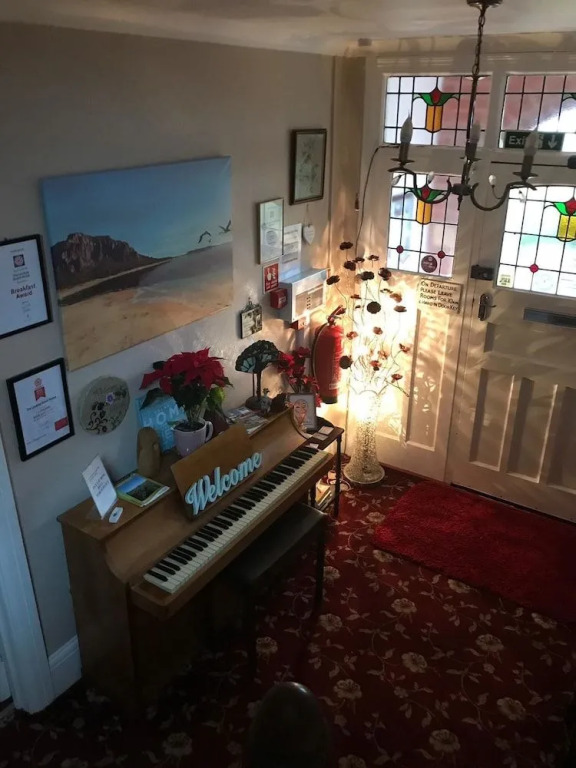 The Lyndsay Guest House