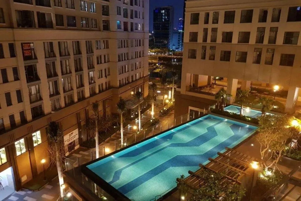 Ami Splendid Luxury Royal