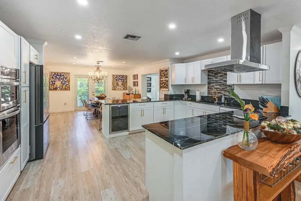 Near 5th Ave & Beach! Family-friendly Naples Home
