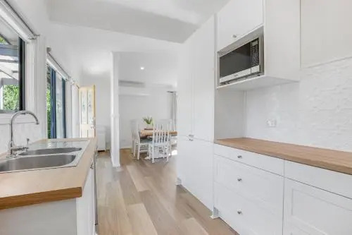 20 Toorak Road