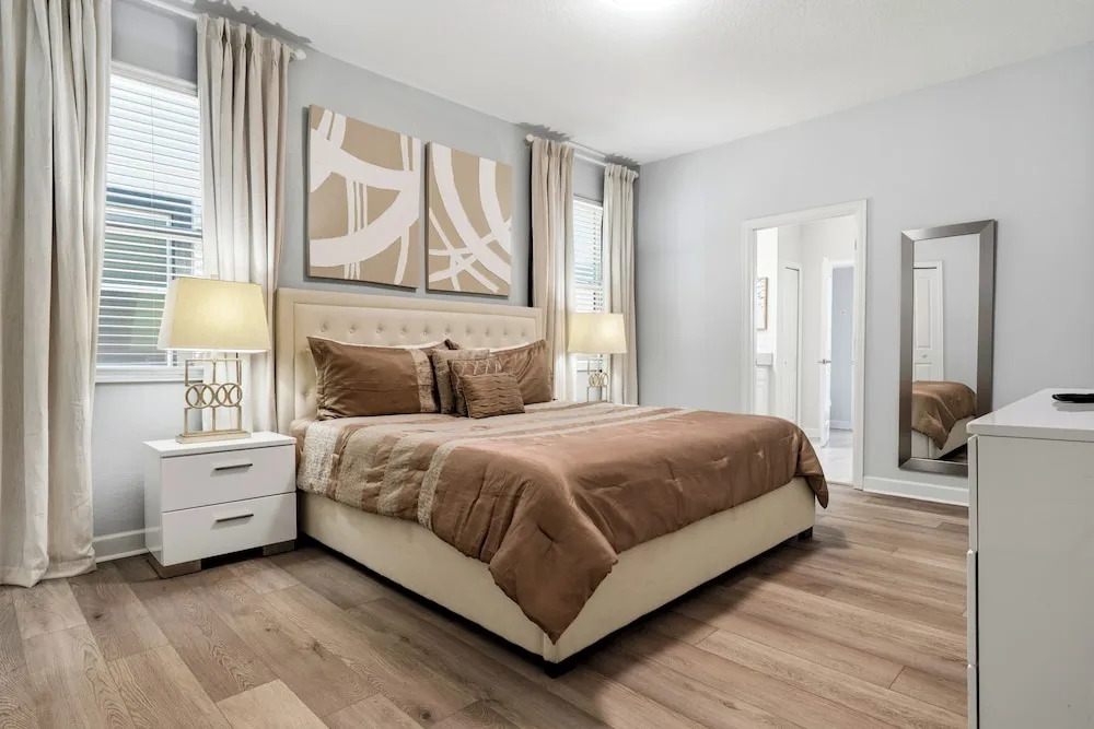 Nine Bedroom Vacation Home ChampionsGate