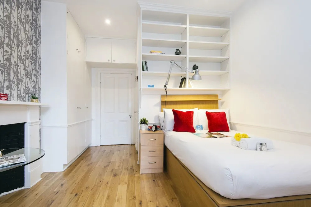 Collingham Place Apartments