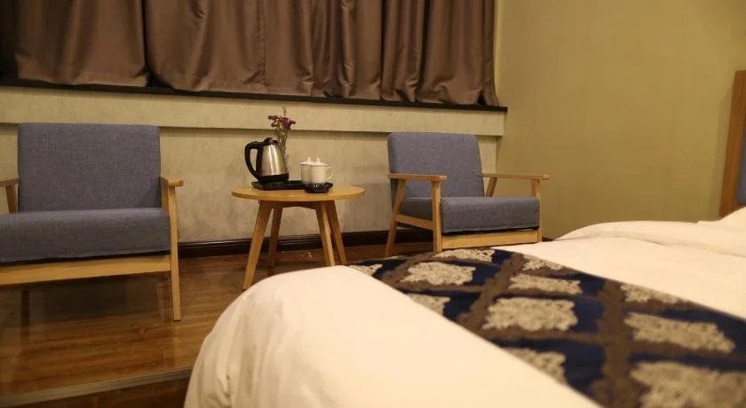 Luoyang Anximen Young Hostel
