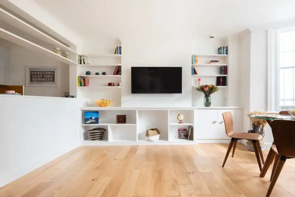The Kensington Grove - Stylish 2BDR Flat with Private Patio
