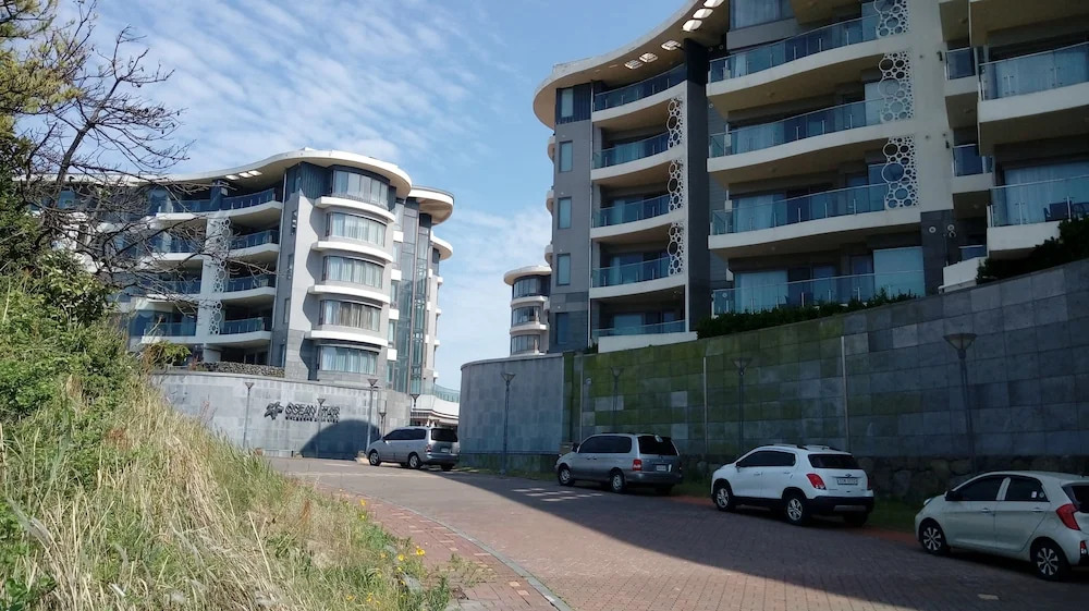 Seopjikoji Ocean Condo