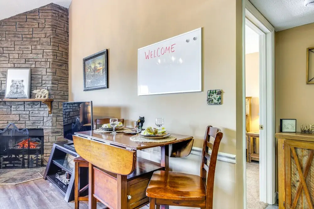 Gatlinburg Condo w/ Balcony: 4 Mi to Downtown!, Gatlinburg
