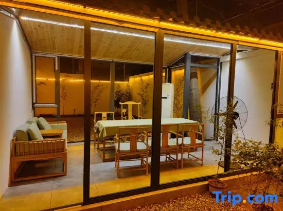 Wujianfang Courtyard Homestay (Guanghui Temple Branch, South Gate of Zhengding Ancient City)