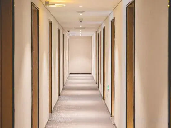 Homeinn Plus Hotel (Shanghai Dapuqiao Xuhui Riverside Green Space Store)