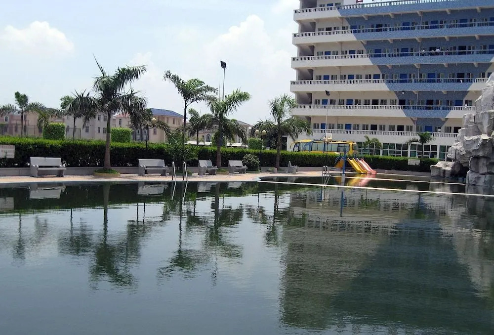 He Xing Hotel 