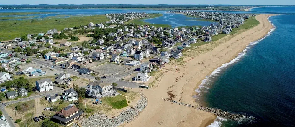 Mainsail Inn & Cottages
