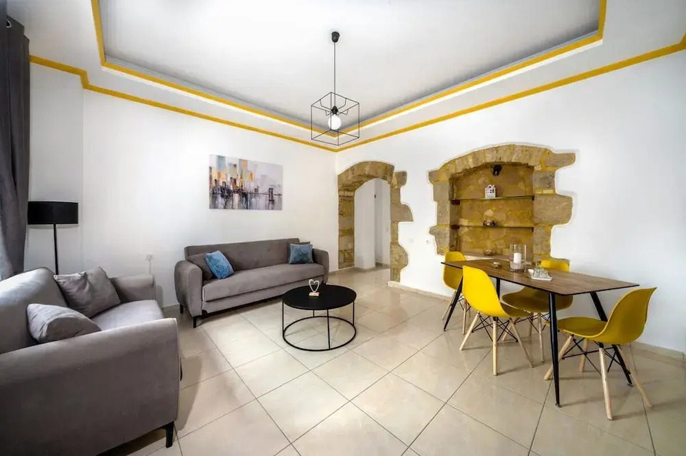 Mela s Home Agioi Deka