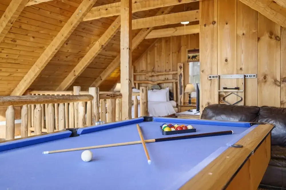 Somewhere In Time 2 Bedroom Cabin