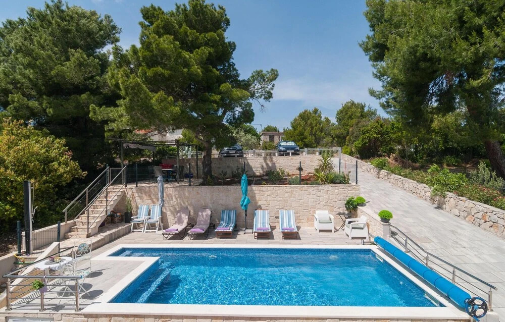 Gorgeous Home In Maslinica