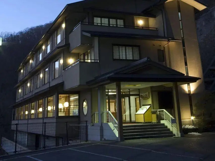 Taishakukyo Kanko Hotel Kinsaikan