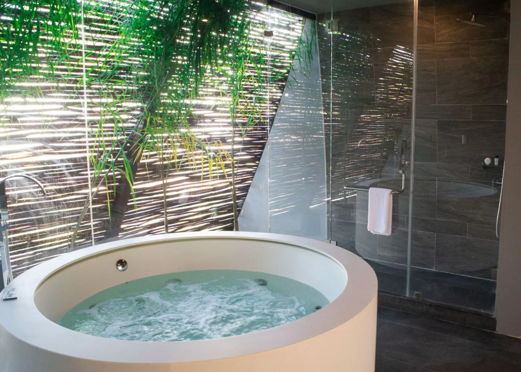 Mia Bacalar Luxury Resort & Spa