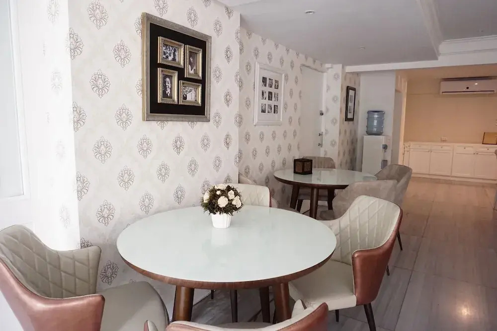 SASHA HOUSE