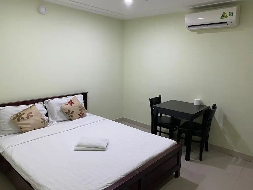 Hoàng Tây Hotel 1 by BAY LUXURY