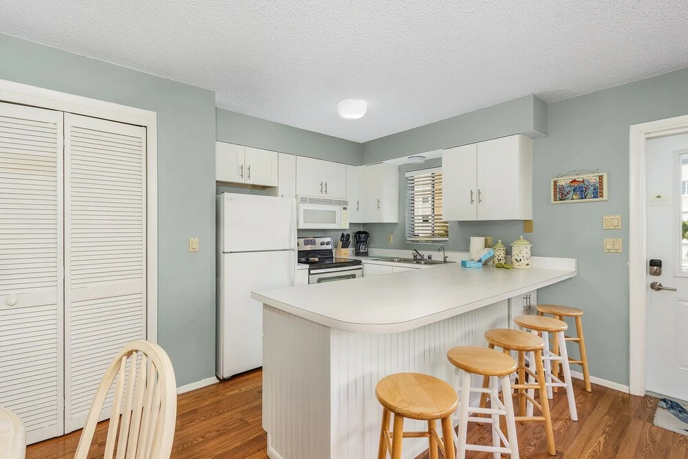 50 Gulf Beach Rd - Unit 1 1 Bedroom Home by RedAwning