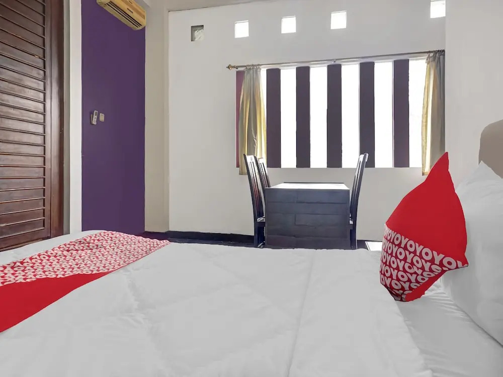 OYO 90696 Tobana House Bintaro