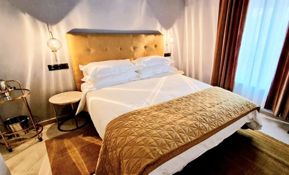 Boutique Suites