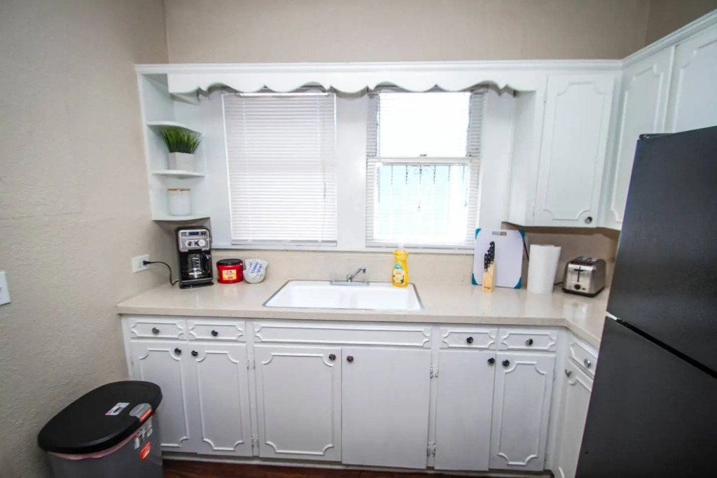 Virginia #A Cozy 2BA/1BA near Downtown Sleeps 8