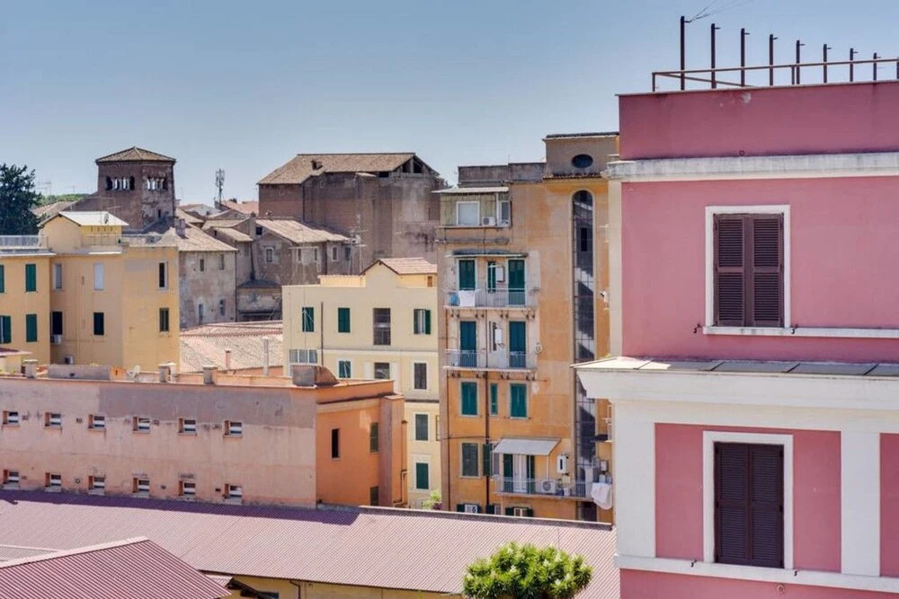 Luxurious 2bed 2bath Apartment Near the Colosseum!