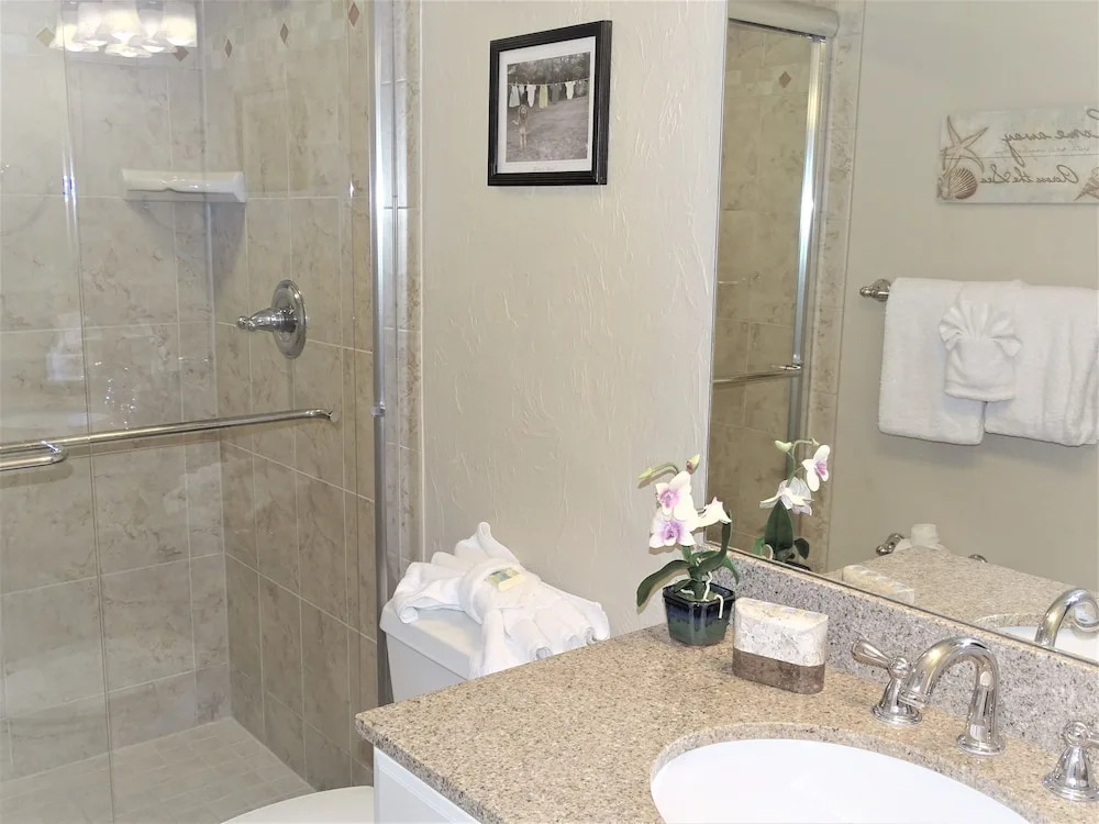 Tivoli by the Sea-unit 203 2 Bedrooms 2 Bathrooms Apts