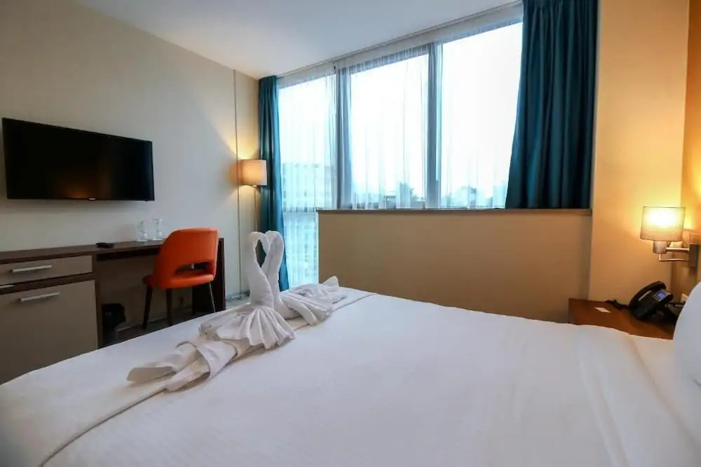 Sky Corner Hotel