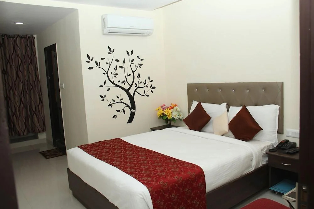 Hotel Lotus Grand