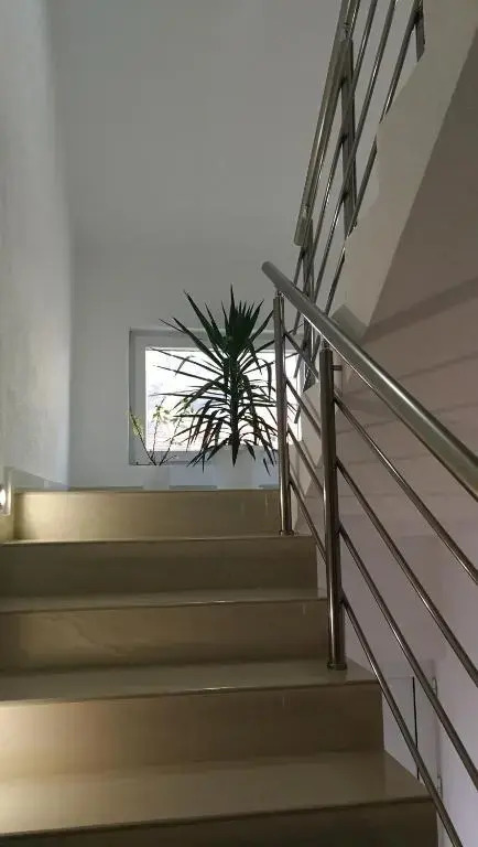 Gold Apartment
