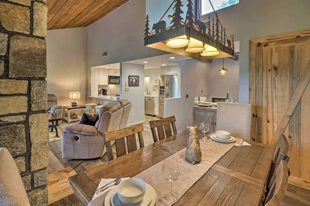 Alpine Getaway w/ Grill: Walk to Lake!