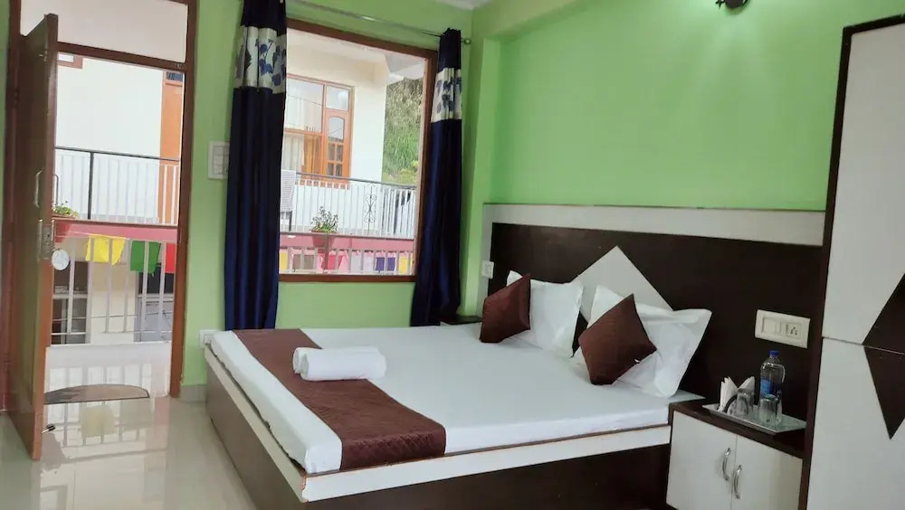 Adventure Inn 20 Metre from Swimming Pool