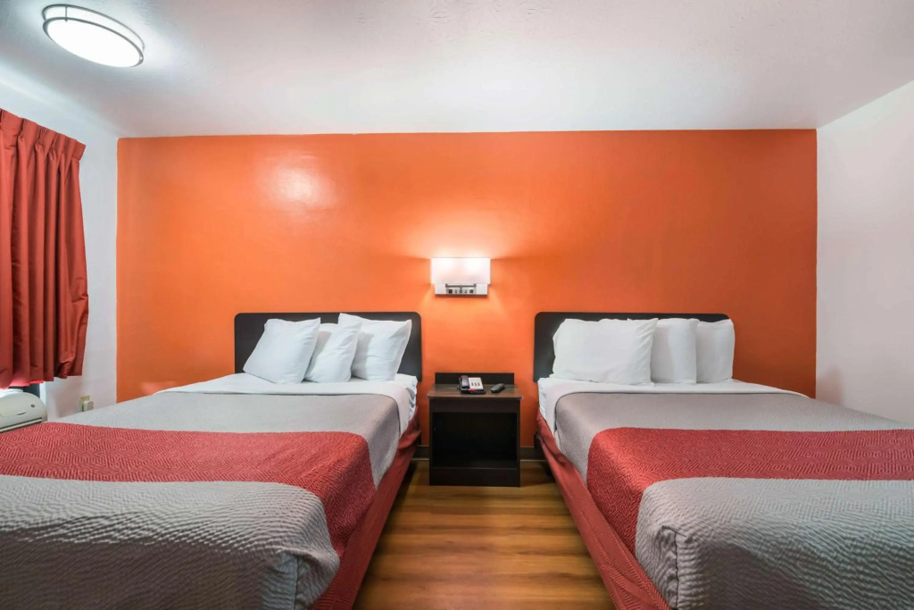 Motel 6-Attalla, AL