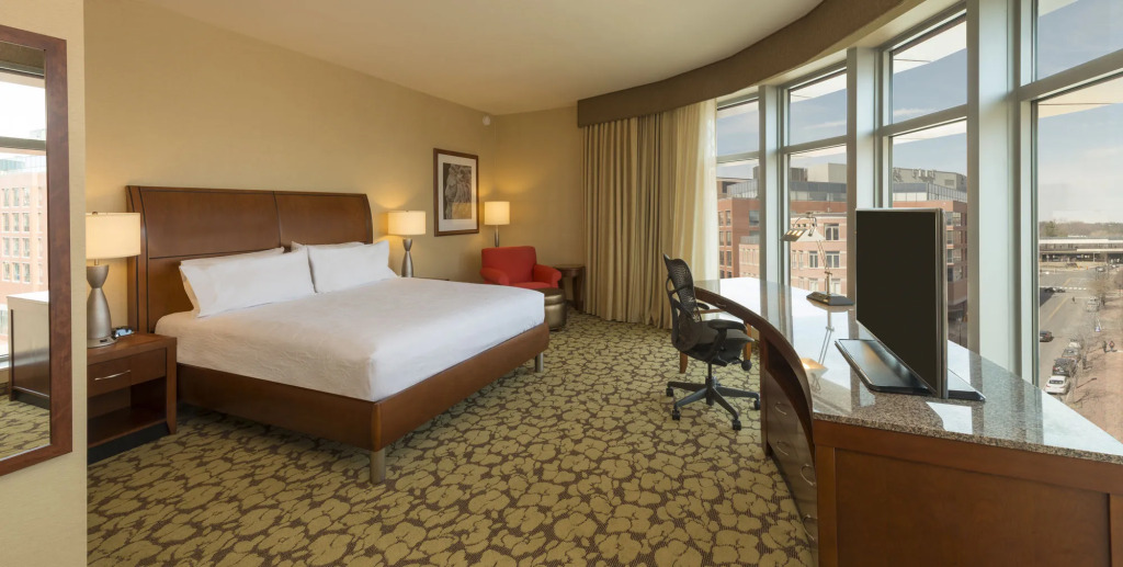 Hilton Garden Inn Alexandria Old Town National Harbor