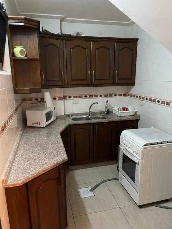 Lovely 2 bedroom apartment + with nice patio