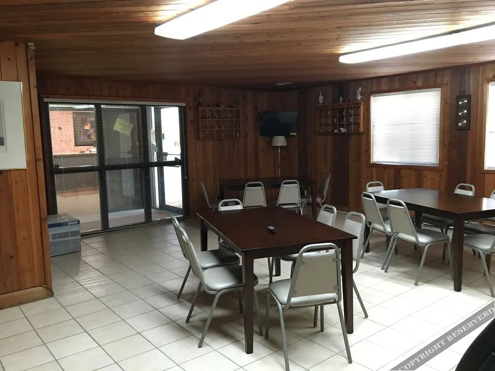 Travel Inn Watertown
