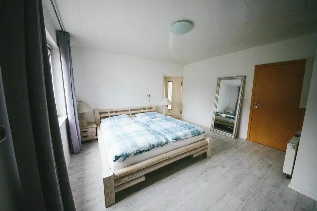 Whirlpool, Fußbodenheizung, Nintendo NES, Netflix, Wintergarten & Workspace