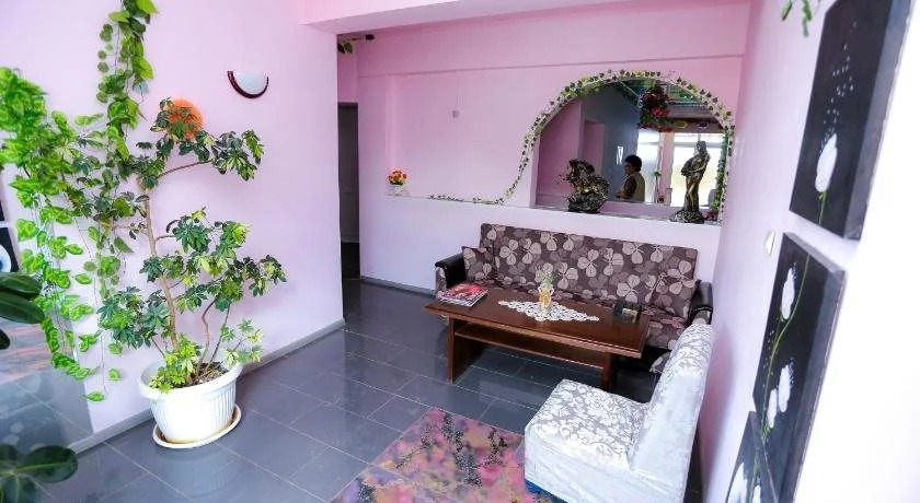 Hostel Shatrata